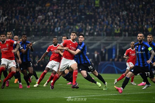 日职联半场：两队屡失良机，柏太阳神0-0名古屋鲸鱼